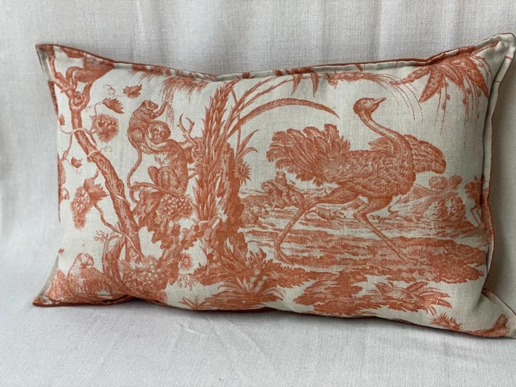 coussin en lin brodé