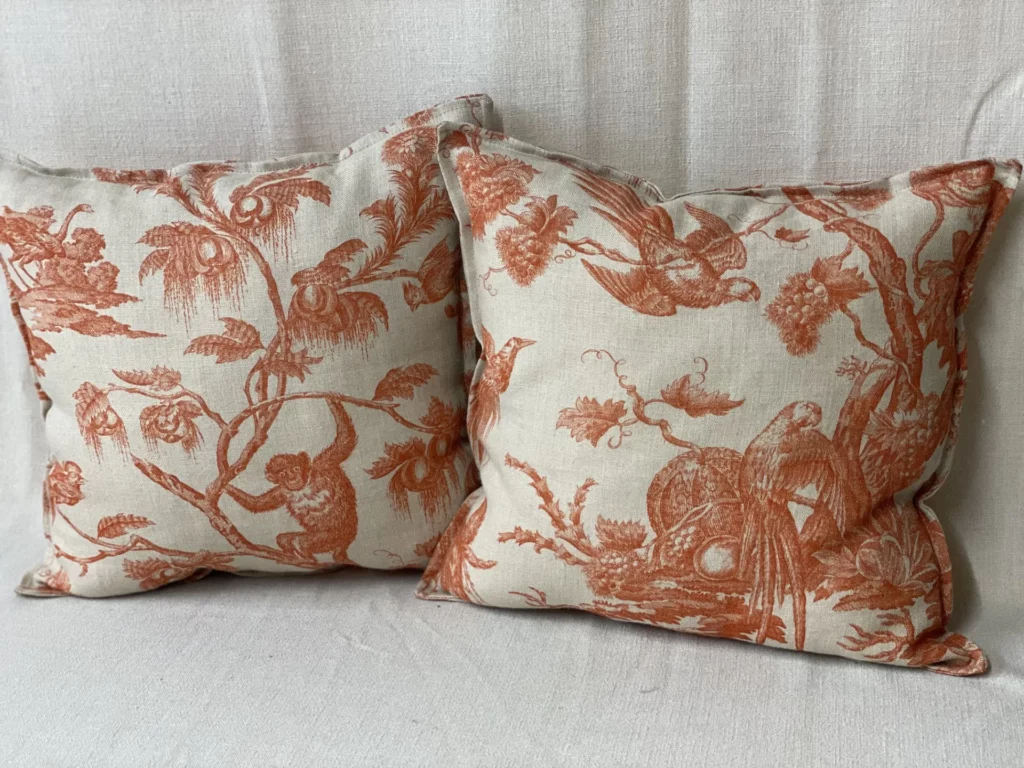 coussins en lin motif toile de jouy 35x35