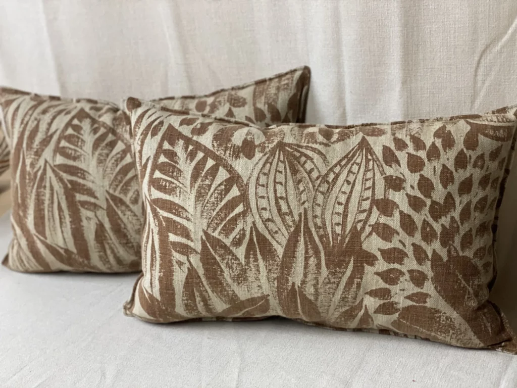 coussins en lin motifs imprimes 35x55